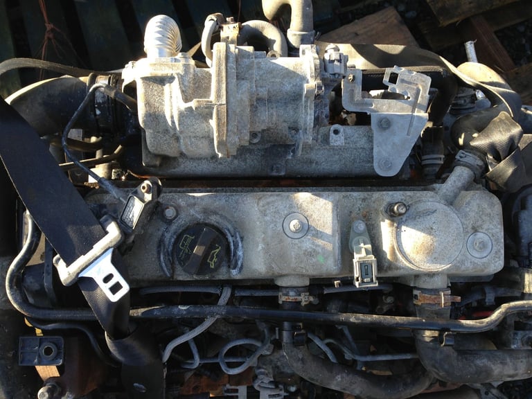 TRANSIT CONNECT 1.8 TDCI COMPLETE ENGINE AND BOX ONLY 78,000 . FREE DELIVERY. 