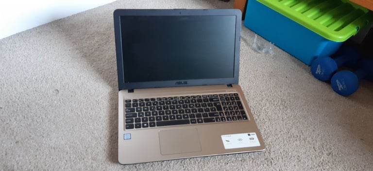 Asus Vivibook 8th gen i5 processor