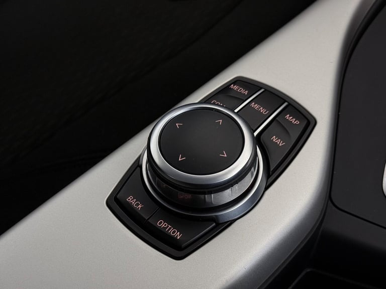 2018 BMW 1 Series 118i [1.5] SE 5dr [Nav/Servotronic] Step Auto HATCHBACK PETROL Automatic