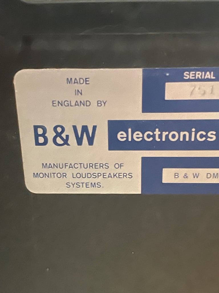 B&W DM2 series II floorstanding speakers