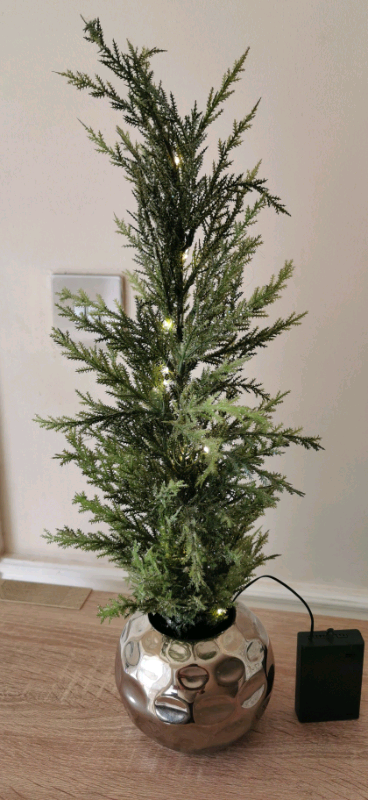 Desk light up tree