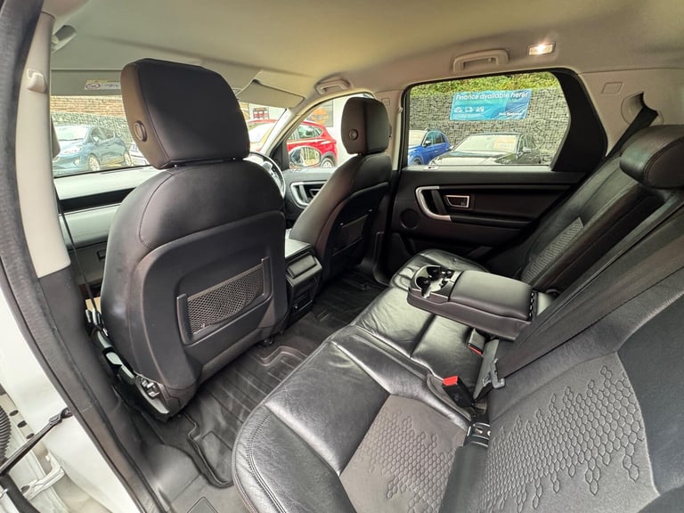 2017 Land Rover Discovery Sport 2.0 TD4 SE Tech 4WD Euro 6 (s/s) 5dr ESTATE Diesel Manual