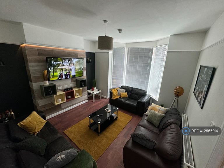 7 bedroom house in Stalbridge Avenue, Liverpool, L18 (7 bed) (#2665914)