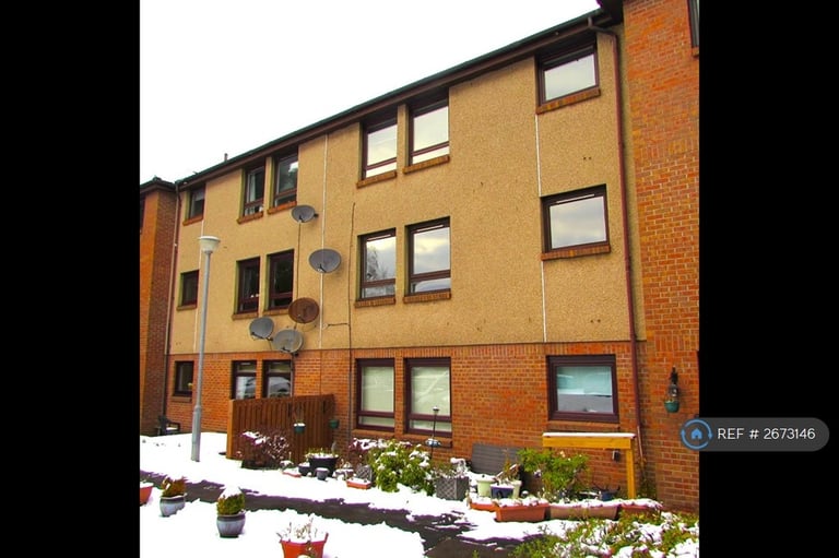 2 bedroom flat in Anderson Court, Bellshill, ML4 (2 bed) (#2673146)