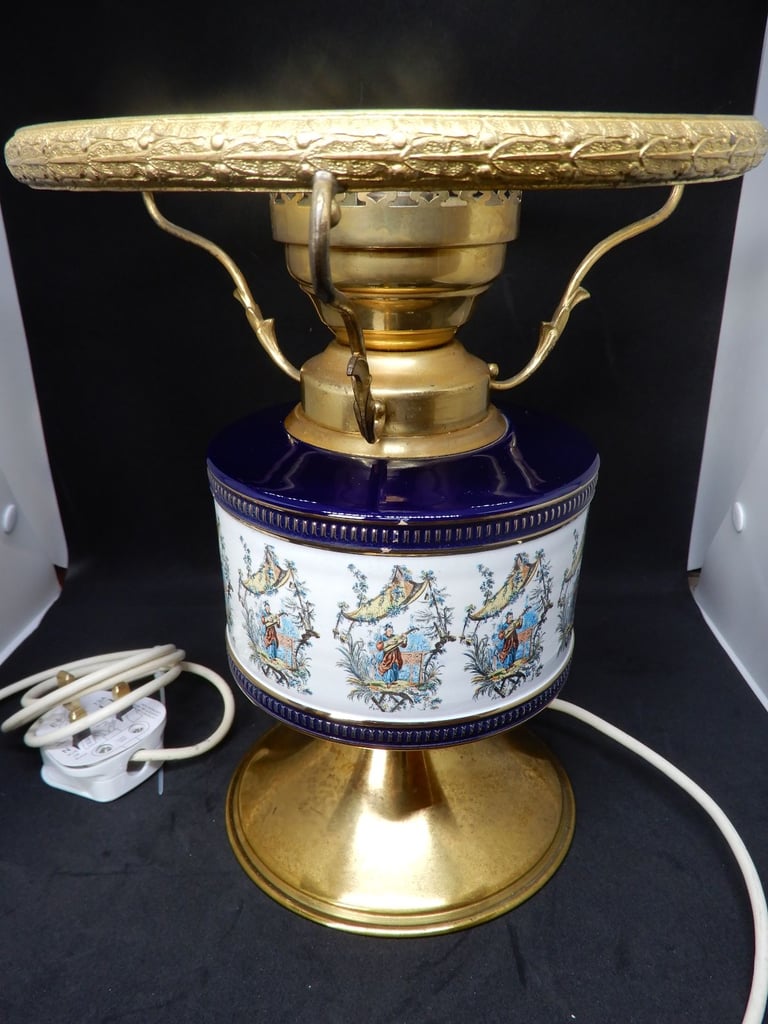 Antique Table lamp Porcelain and brass with opaline lampshade