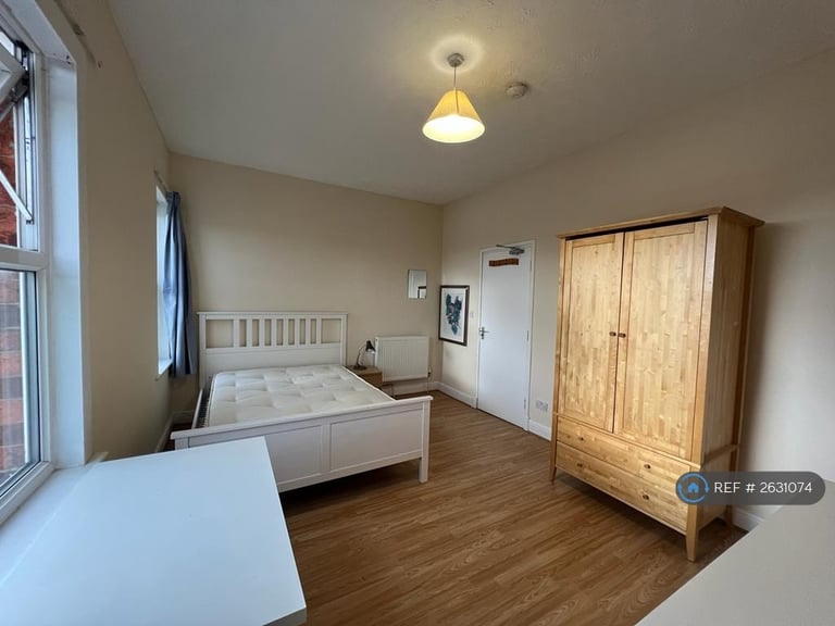 1 bedroom in Fisher Street, Nottingham, NG7 (#2631074)