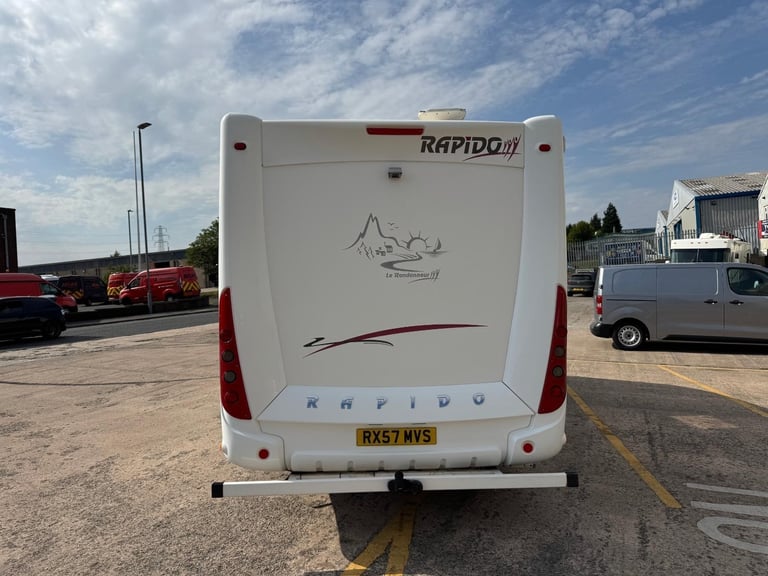 Fiat RAPIDO 9048DF 4 BERTH A CLASS MOTORHOME WITH MASSIVE LOUNGE