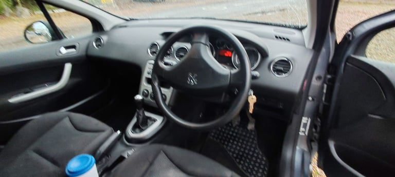 Peugeot, 308, Hatchback, 2011, Manual, 1598 (cc), 5 doors