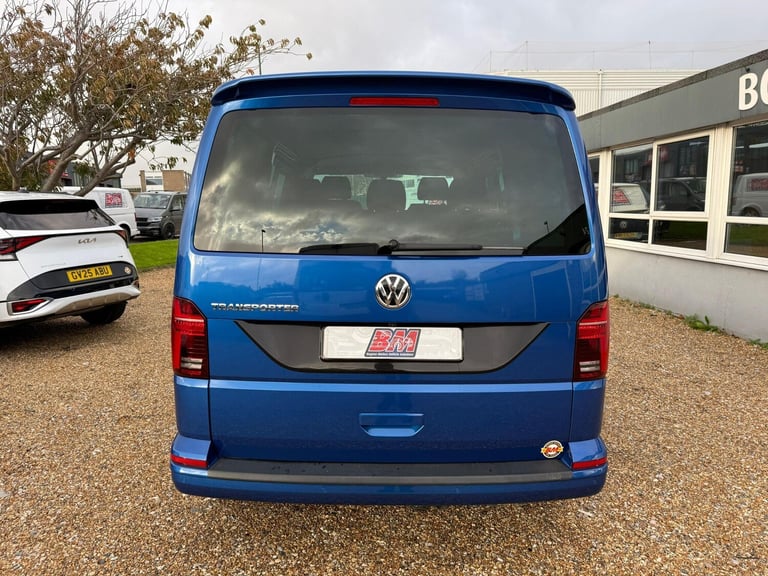 2023 Volkswagen Transporter 2.0 TDI T32 Highline Kombi DSG FWD SWB Euro 6 (s/s) 5dr WINDOW VAN Di...