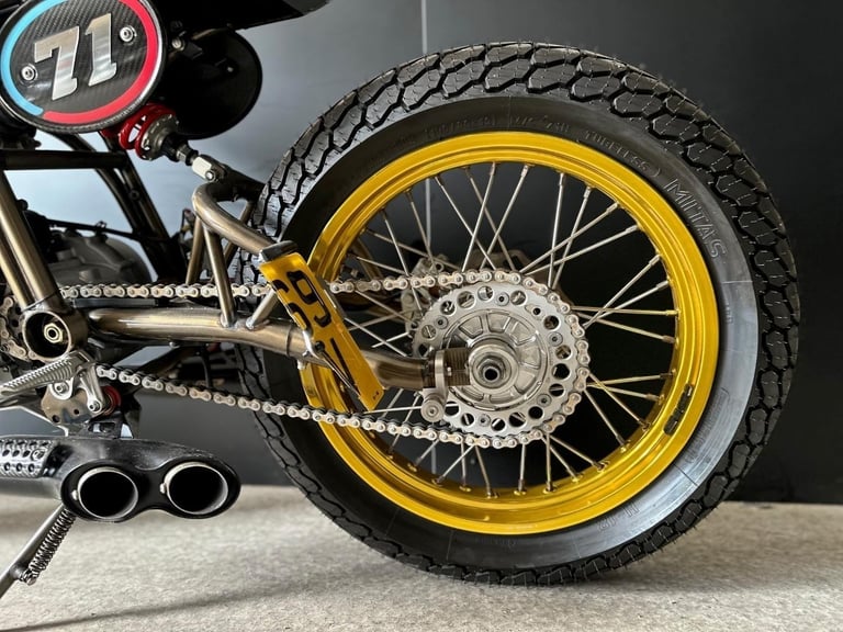 STUNNING LOW MILEAGE 2019/69 CCM SPITFIRE MOTORCYCLE 
