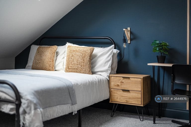 1 bedroom in Gloucester Road, Horfield, Bristol, BS7 (#2644976)