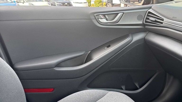 2022 Hyundai IONIQ 1.6 GDi Hybrid Premium SE 5dr DCT Hatchback Hybrid Ele Automatic