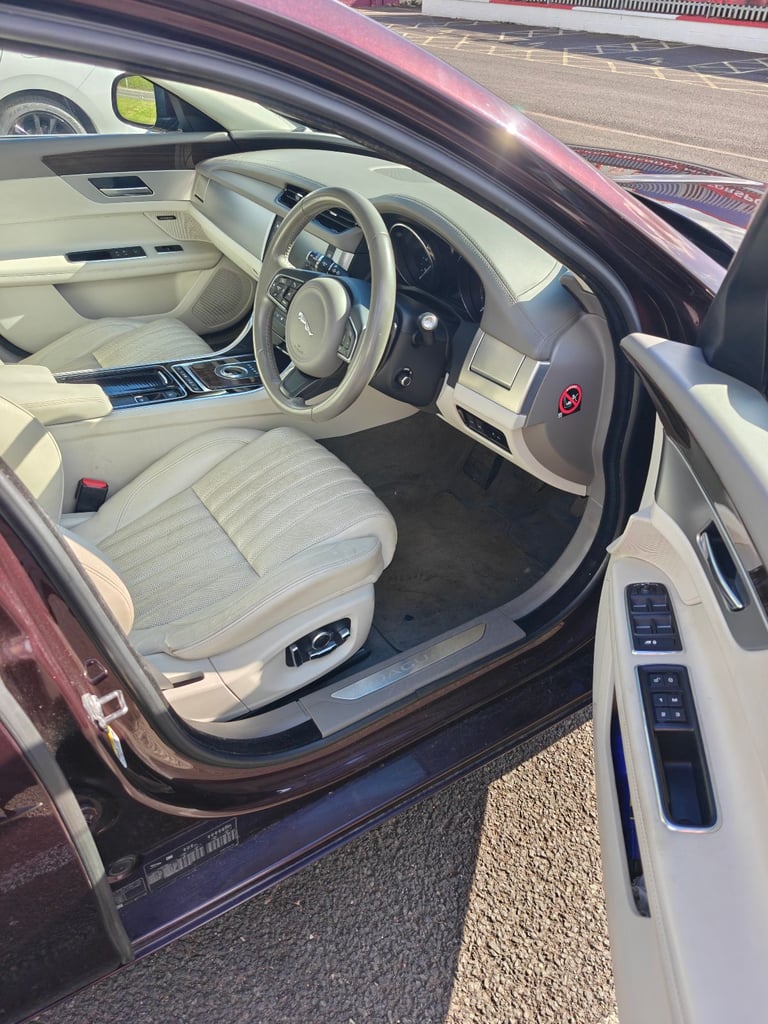 Jaguar XF 2016