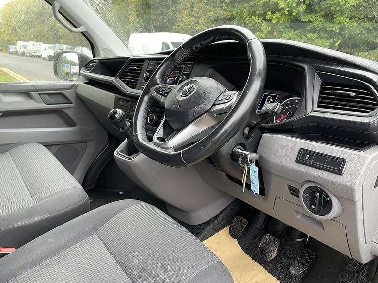 2020 Volkswagen Transporter Transporter 2.0 TDI T28 Startline FWD SWB Euro 6 (s/s) 5dr PANEL VAN ...