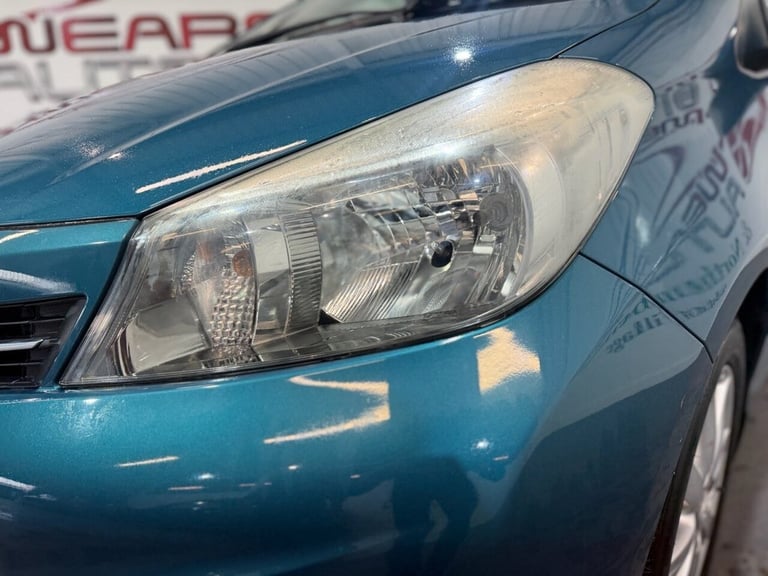 2012 Toyota Yaris 1.33 VVT-i TR 5dr Multidrive S HATCHBACK PETROL Automatic