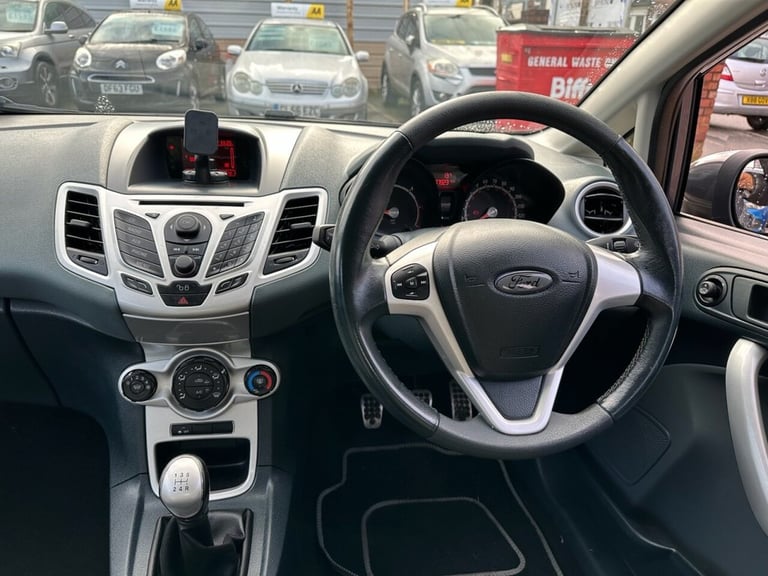 2011 Ford Fiesta 1.6 TD Zetec S Hatchback 3dr Diesel Manual (107 g/km, 94 bhp) Hatchback Diesel M...