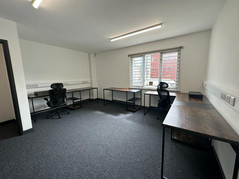Large office to rent in Ashton Gate / Southville