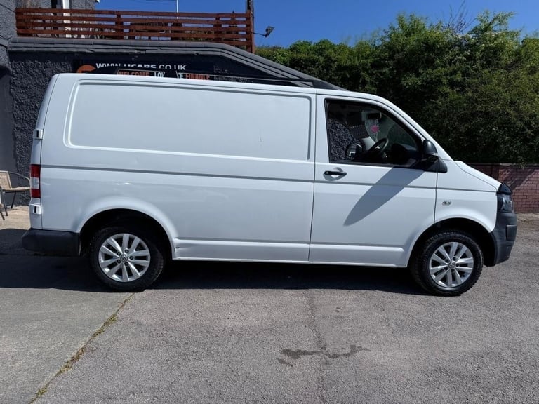 2015 (15) VOLKSWAGEN TRANSPORTER T30 TDI P/V STARTLINE 2.0 T30 TDI P/V STARTLINE