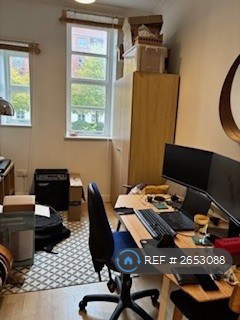 2 bedroom flat in Nightingale House, Nottingham, NG3 (2 bed) (#2653088)