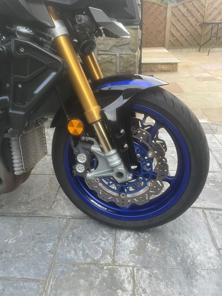 Yamaha R1 2cr / MT10 and sp model full floating discs EBC