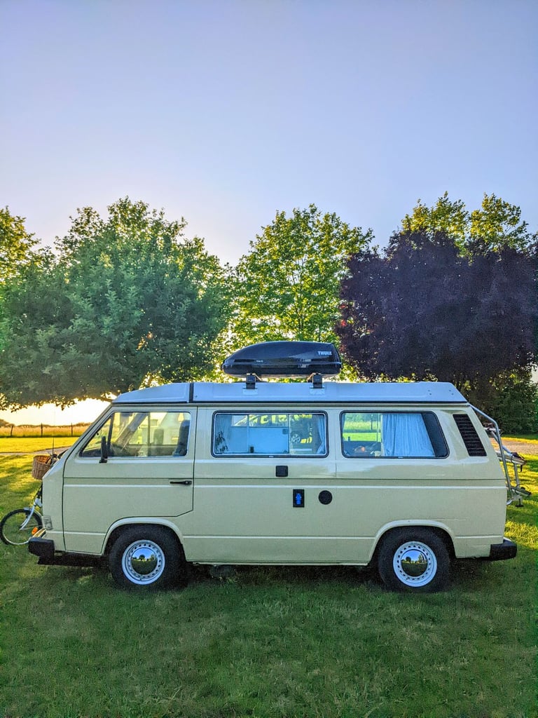VW T25 Campervan – Great Condition!