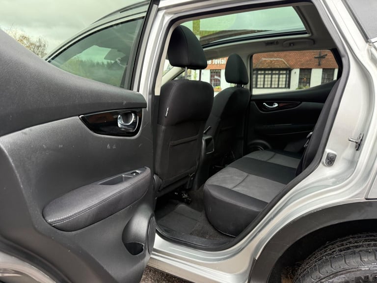 2015 Nissan Qashqai 1.6 dCi n-tec+ XTRON 2WD Euro 6 (s/s) 5dr Diesel