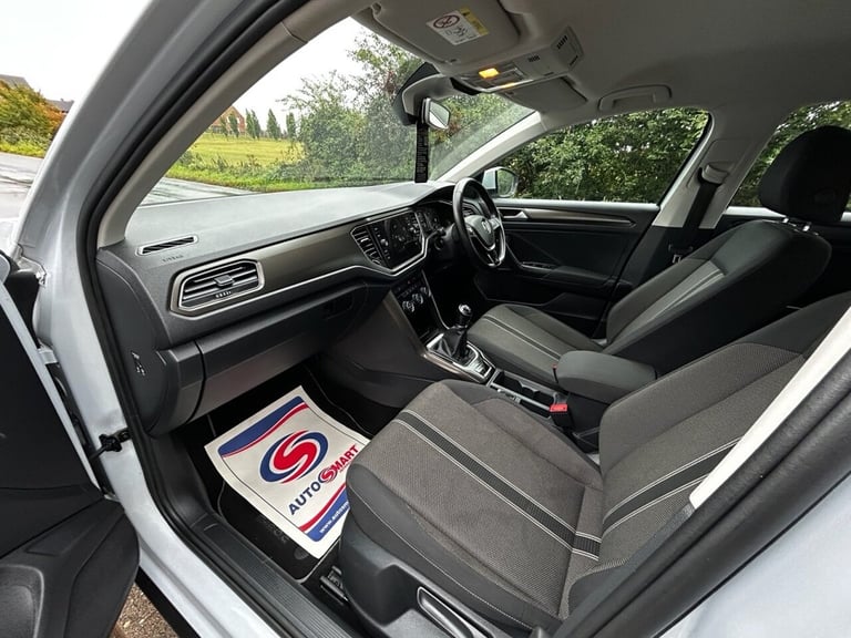 2018 Volkswagen T-Roc 1.6 TDI SE SUV 5dr Diesel Manual Euro 6 (s/s) (115 ps) HATCHBACK Diesel Manual