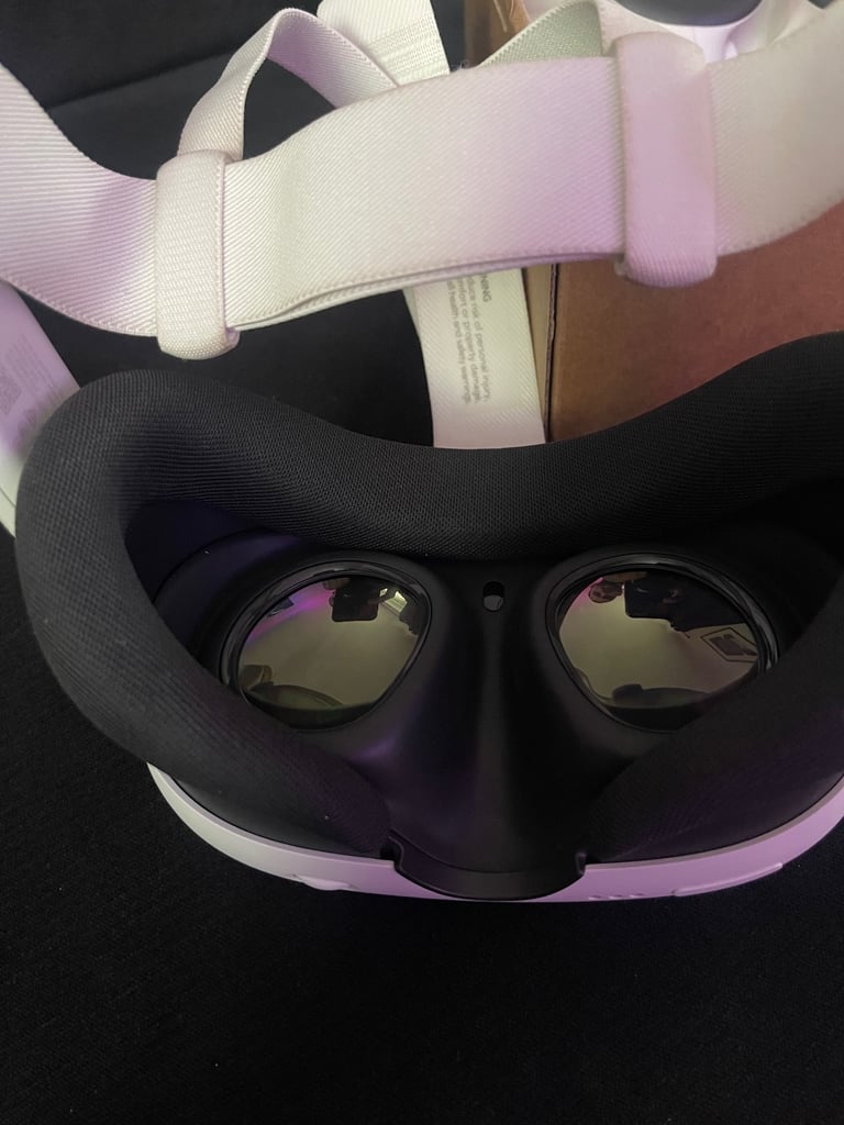 VR headset 