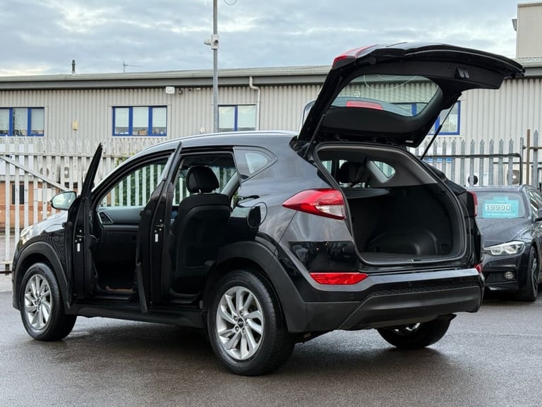 2017 Hyundai TUCSON 1.7 CRDi Blue Drive SE Nav 5dr 2WD DCT ESTATE DIESEL Automatic
