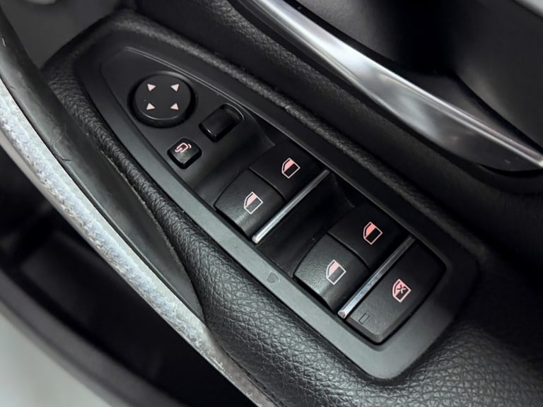 2019 BMW 3 Series 320i M Sport Shadow Edition Saloon SALOON Petrol Automatic