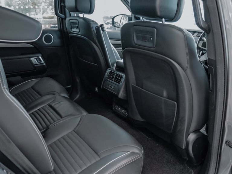 2021 Land Rover Discovery 3.0 D300 R-Dynamic HSE 5dr Auto ESTATE DIESEL Automatic