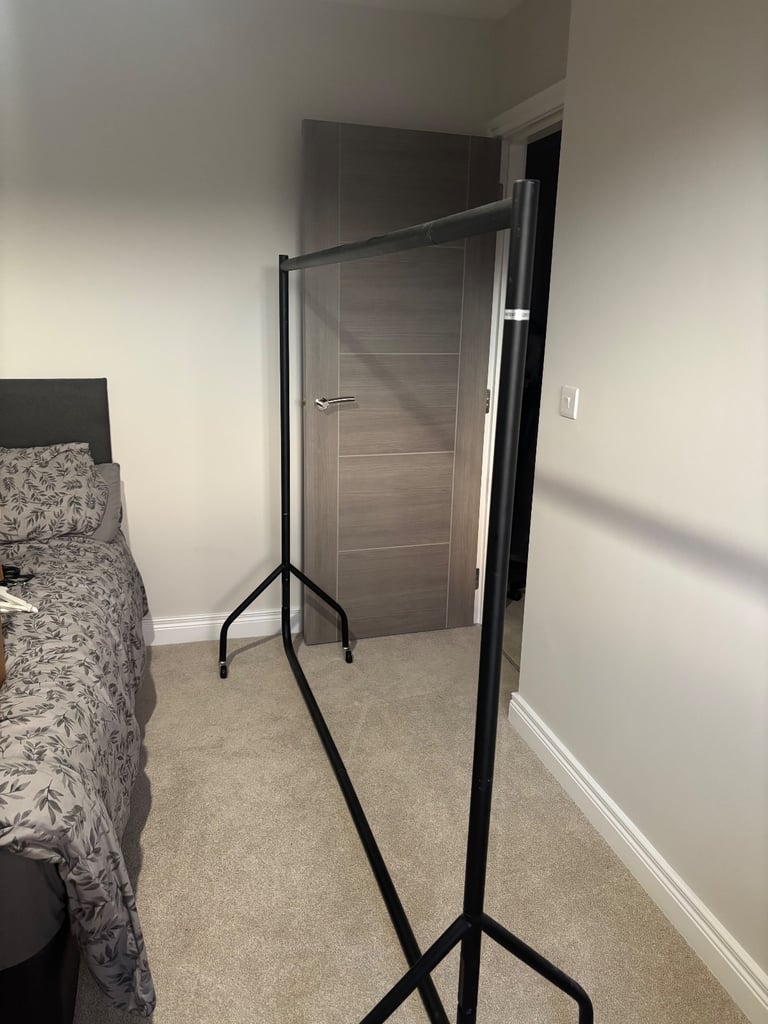 Heavy duty clothes rail 6ft 