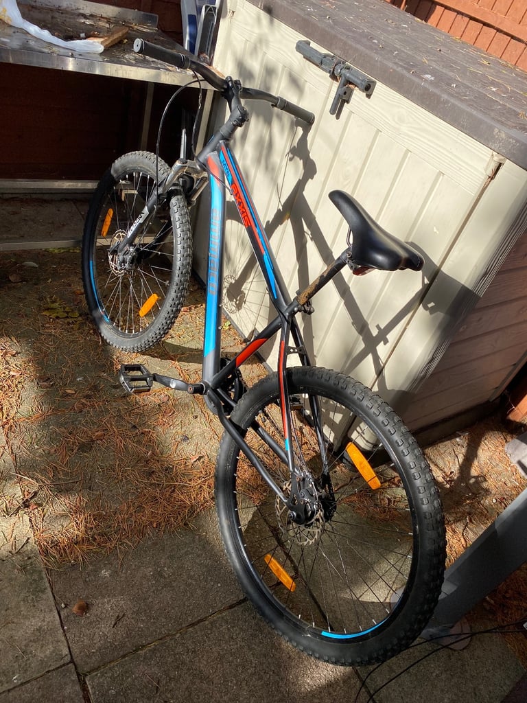 Ammaco Axxis 27.5 Mountain Bike Black and Blue