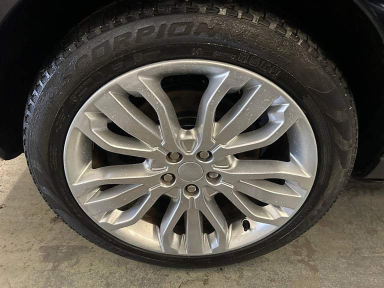 2013 Land Rover Range Rover 4.4 SD V8 Vogue SE SUV 5dr Diesel Auto 4WD Euro 5 (339 ps) Estate Die...