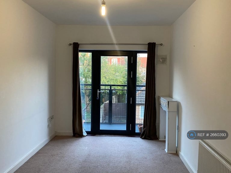 2 bedroom flat in Sidmouth Road, London, E10 (2 bed) (#2660393)
