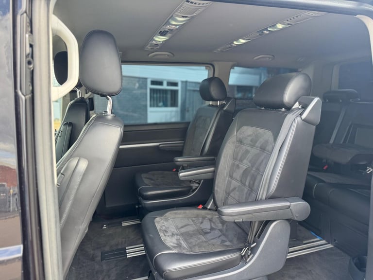 2017 Volkswagen Caravelle 2.0 BiTDI BlueMotion Tech Executive DSG Euro 6 (s/s) 5dr MPV Diesel Aut...