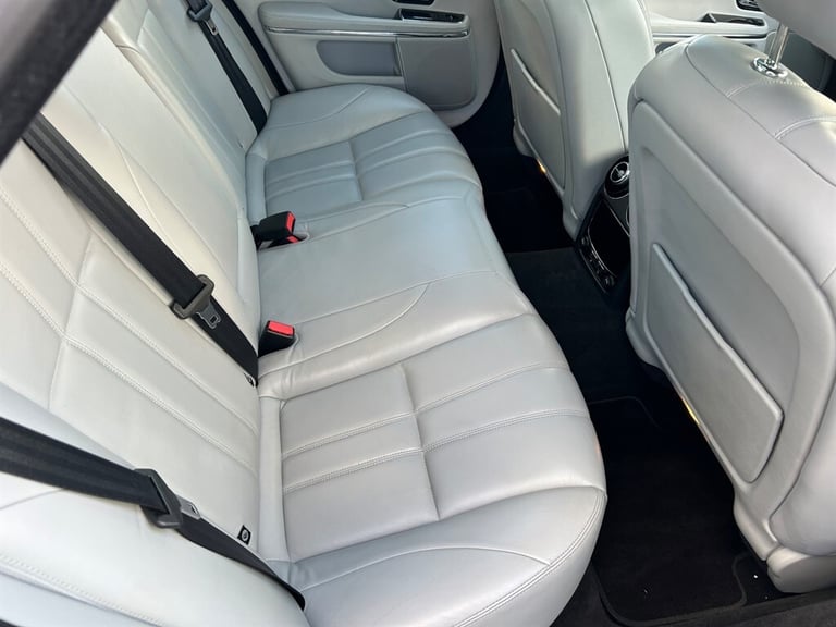 2011 Jaguar XJ D V6 PREMIUM LUXURY Saloon Diesel Automatic