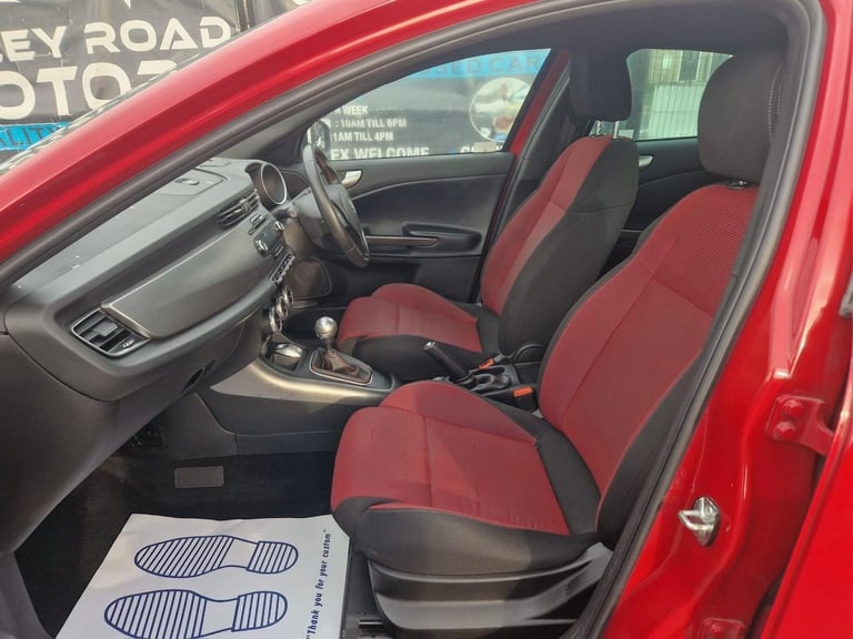 2014 Alfa Romeo Giulietta 1.6 JTDM-2 Collezione Euro 5 (s/s) 5dr HATCHBACK Diesel Manual