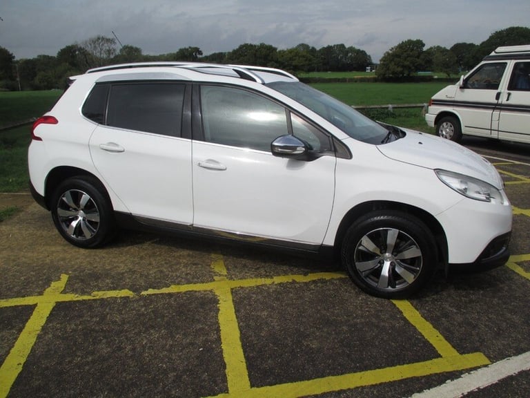 Peugeot 2008 BLUE HDI ALLURE