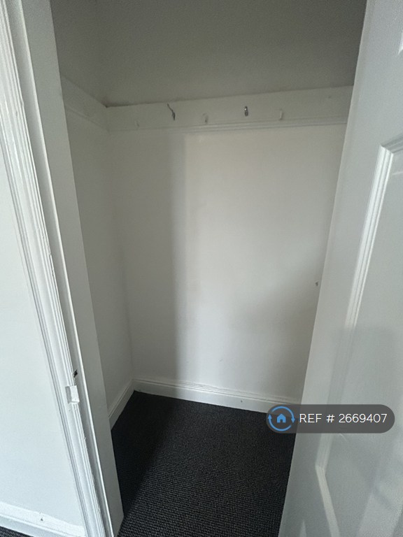 2 bedroom house in Brantwood Terrace, Manchester, M9 (2 bed) (#2669407)