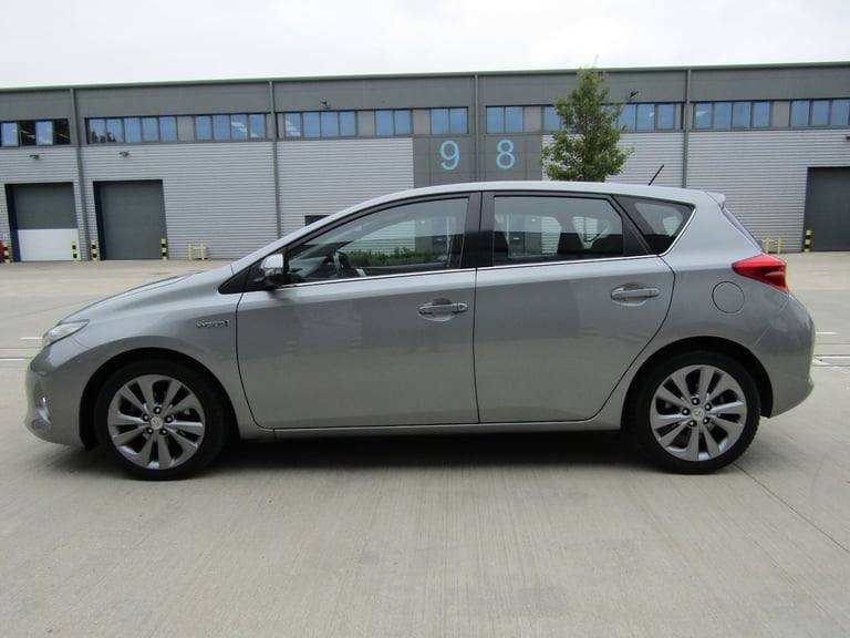 LEFT HAND DRIVE TOYOTA AURIS