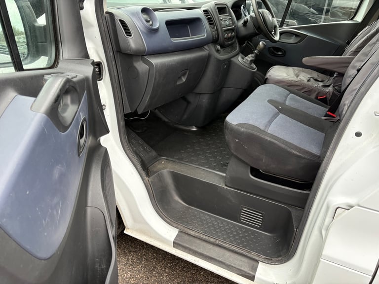 Vauxhall Vivaro 1.6CDTI LWB MOT Ready for Work Like Trafic Van 