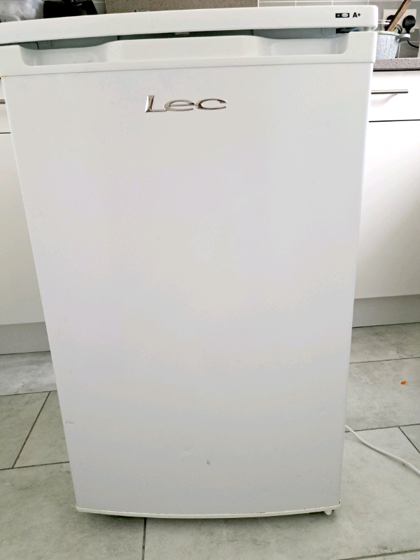 Undercounter freezer, delivery for extra 