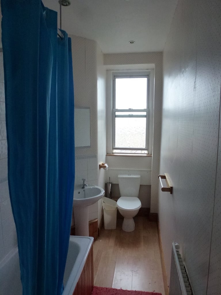 Bellevue / New Town: comfortable 5 bedroom HMO flat