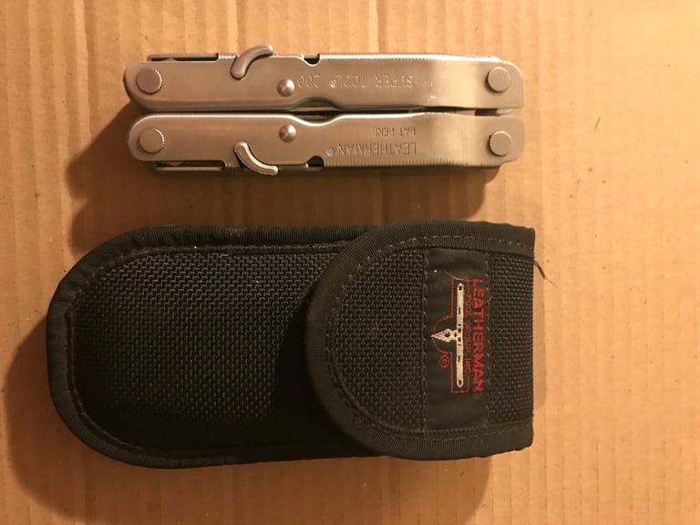 Leatherman SUPER TOOL 200 With case