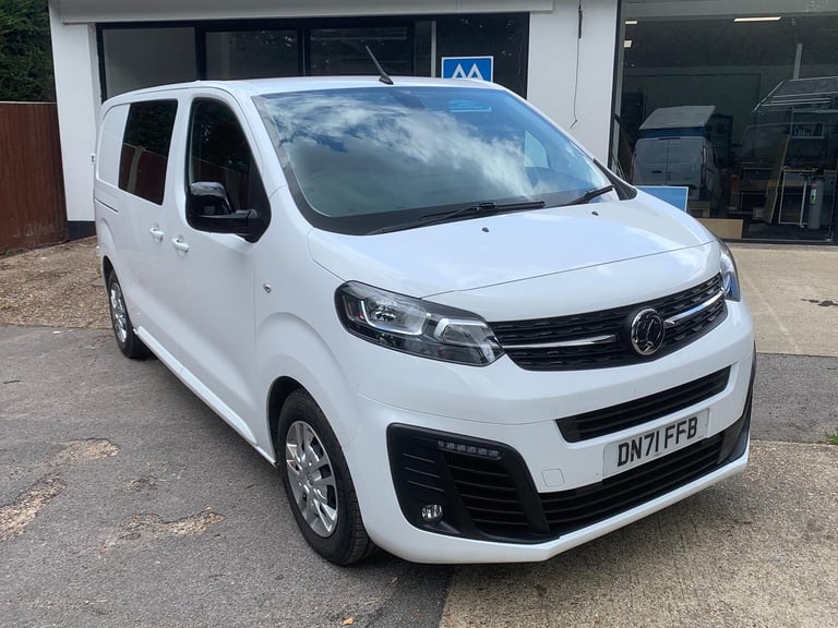 image for VAUXHALL VIVARO 1.5 Turbo D 2700 Sportive 2021