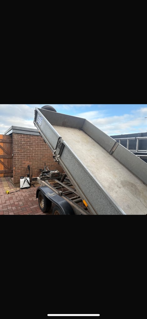 Ifor Williams tipping trailer