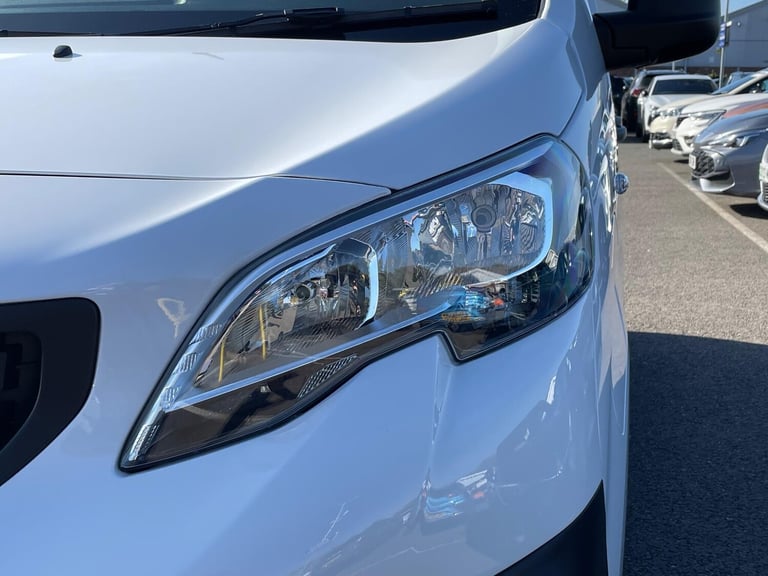 2024 Peugeot e-Expert e 1000 75kWh Professional Premium + Standard Panel Van Auto MWB 6dr (7kW Ch...