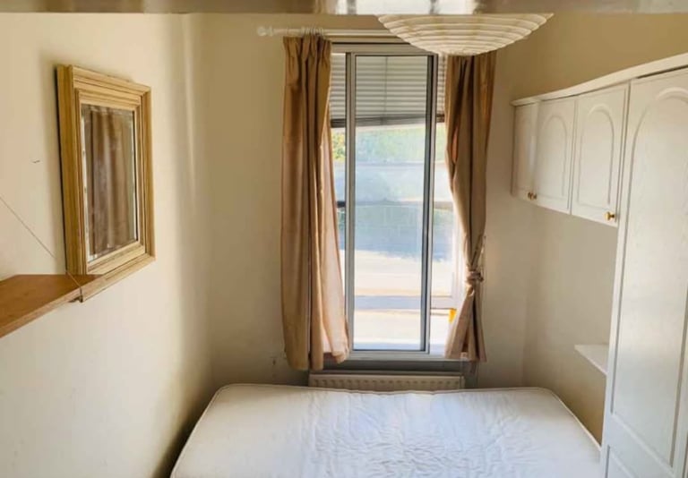 Singiel Room Finchley 