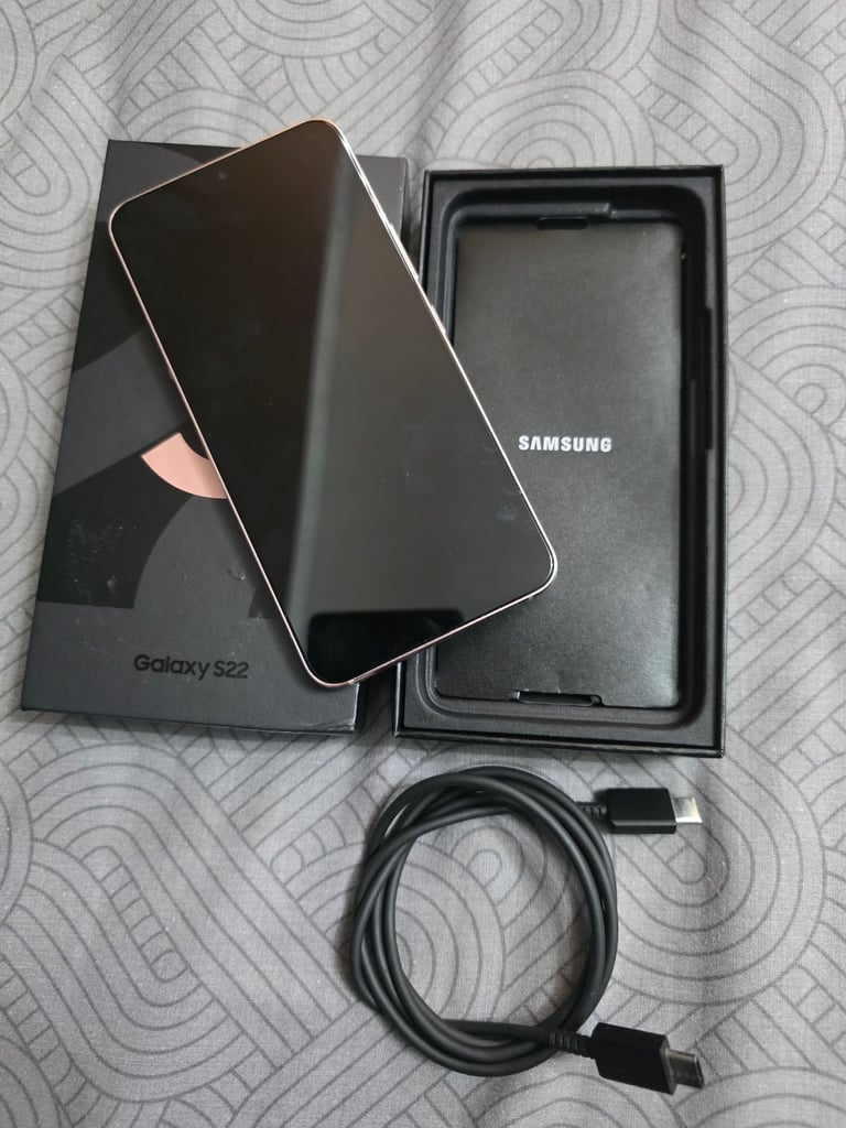 Samsung galaxy s22 Immaculate condition